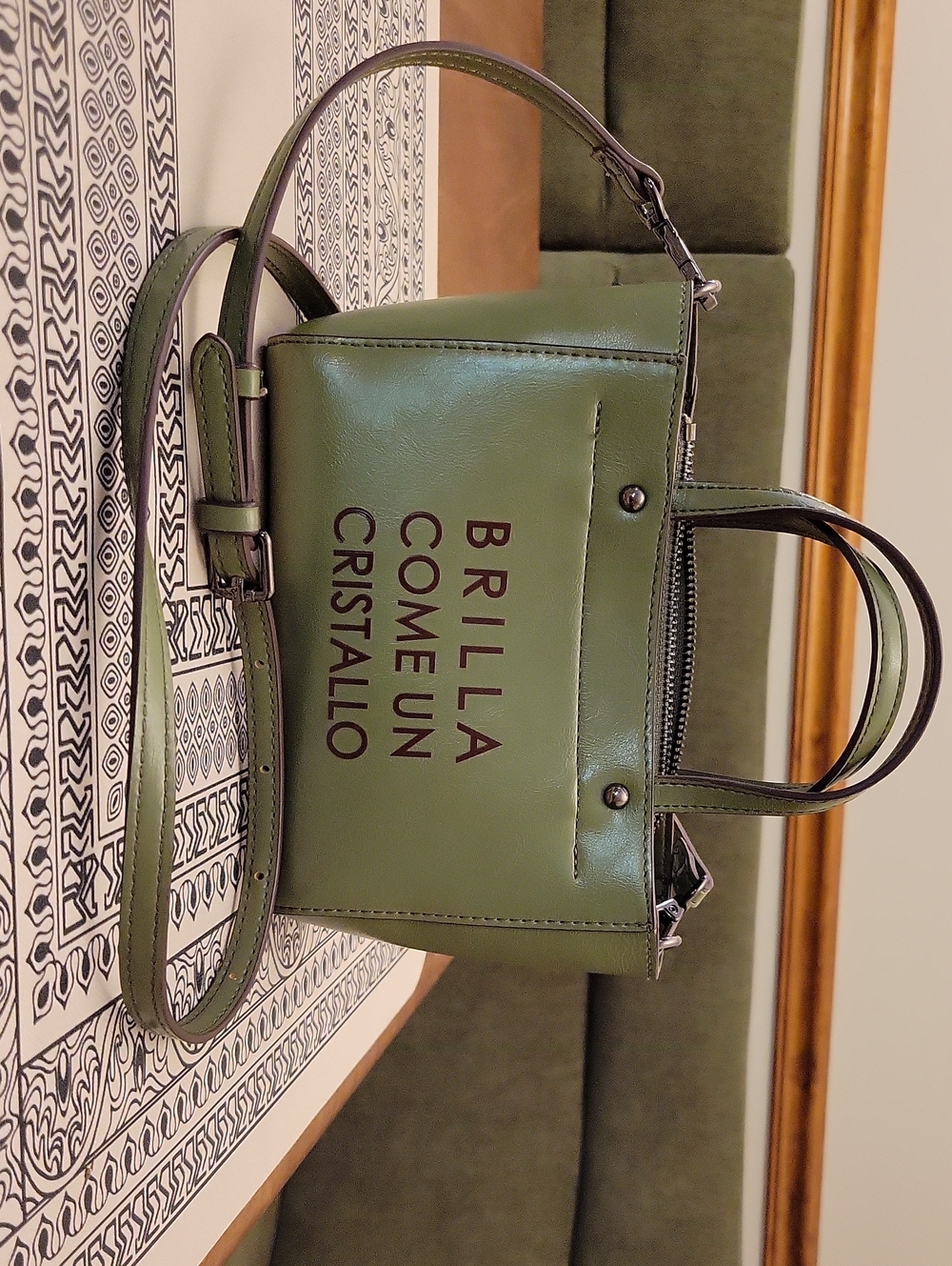 BBYB Marce Zip Mini Green Vegan Leather Crossbody Bag Brilla Come Un Cristallo